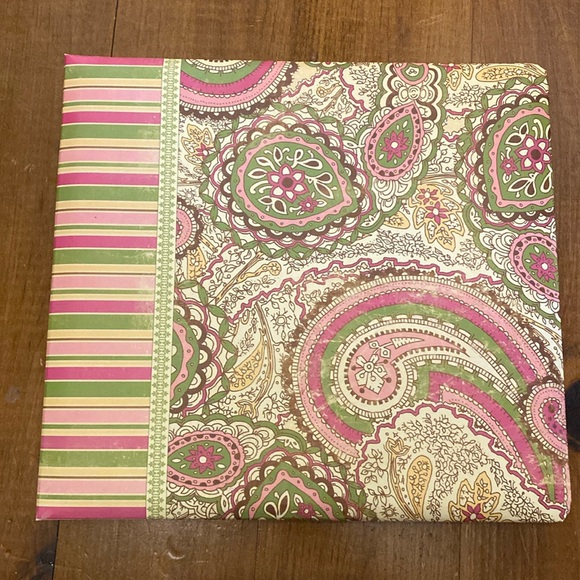 Paisley design 12 x 12 scrapbook kit - Picture 1 of 5